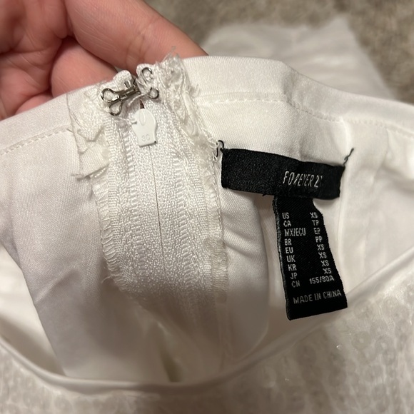 NWT FOREVER 21 l Sequin High-Rise Flare Pants size xs - Picture 11 of 11